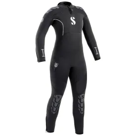 scubapro-everflex-yulexa--7.5-5.0-mm-woman-diving-wetsuit