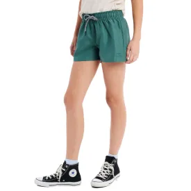 protest-evi-simshorts