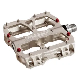 reverse-components-escape-pedalen