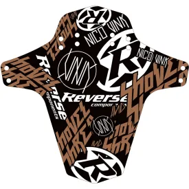 reverse-components-parafango-nico-vink-stickerbomb