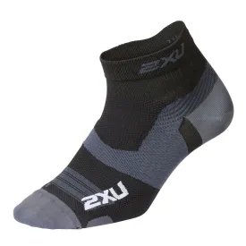 2xu-vectr-ultralight-1-4-crew-socks