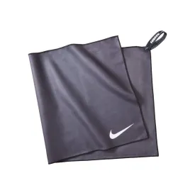 nike-quick-dry-swim-handdoek