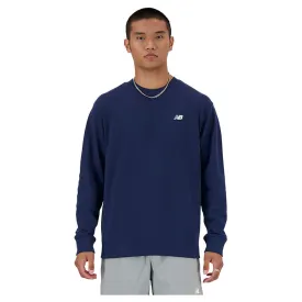 new-balance-sport-essentials-french-terry-sweatshirt