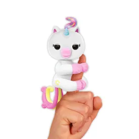 fingerlings-unicorn-figure