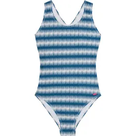 protest-emmi-24-수영복