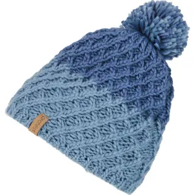 protest-gorro-hiker-24