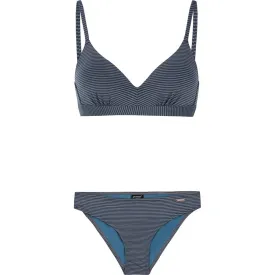 protest-bikini-livia-wire