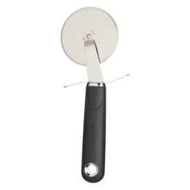 masterclass-mcsgnwpc-pizza-cutter