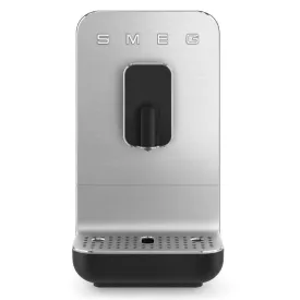 smeg-machine-a-cafe-super-automatique-collezione-bcc11