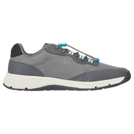 gill-sneaker-race