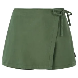 protest-depp-short-skirt