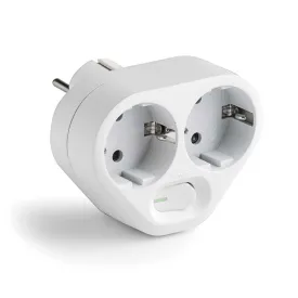 famatel-double-plug-adapter-and-switch