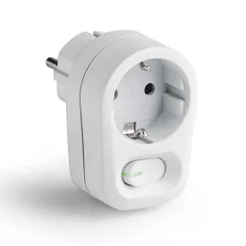 famatel-plug-adapter-and-switch