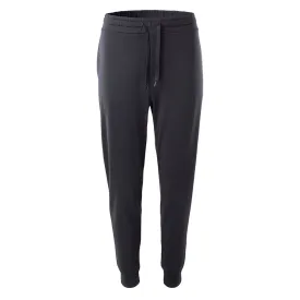 martes-celia-broek