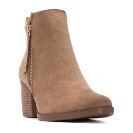 refresh-173015-hojh-lede-booties