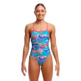 funkita-maio-stapped-in