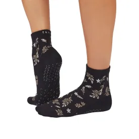 tavi-grip-aria-short-socks