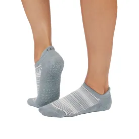tavi-grip-savvy-short-socks