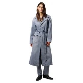 wrangler-112370806-relaxed-fit-denim-jacket