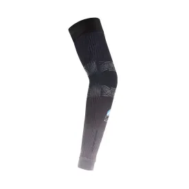 floky-tapia-arm-warmers