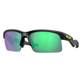 oakley-capacitor-nuorisolasit