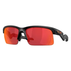 oakley-capacitor-nuorisolasit
