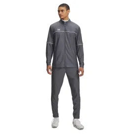 under-armour-challenger-运动服