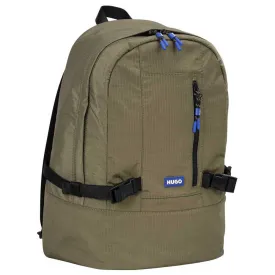 hugo-vytal-10266592-01-backpack