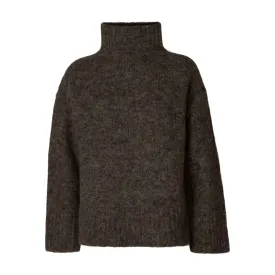 selected-pull-a-col-roule-gabriella