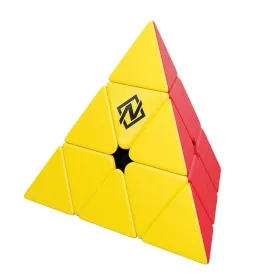 nexcube-pyramid-brettspill