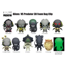 monogram-int-alien-vs-predator-3d-pvc-bag-clips-display