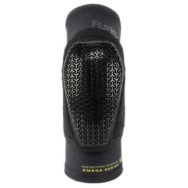 fuse-protection-ginocchiere-omega-pocket