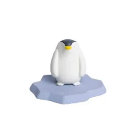 oli-carol-ice-penguin-badelegetoj