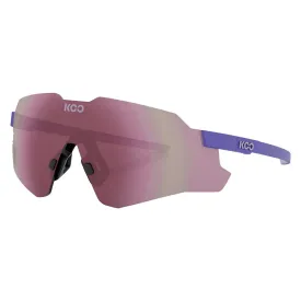 koo-nebula-aurinkolasit