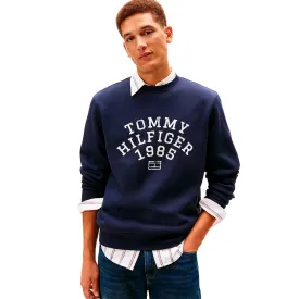 tommy-hilfiger-arch-sweatshirt