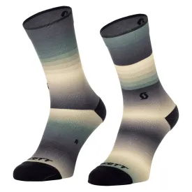 scott-gradient-stripes-crewsokker