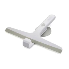 joseph-joseph-easystore-slanke-douchewisser