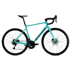 bianchi-infinito-ultegra-di2-powermeter-2025-rower-szosowy