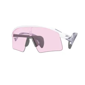 oakley-stunt-wing-aurinkolasit