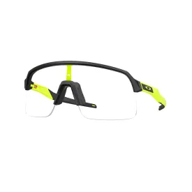 oakley-sutro-lite-aurinkolasit