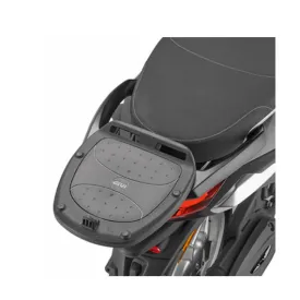 givi-piaggio-liberty-50-125-150-2025-top-case-rear-fitting