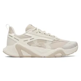 under-armour-charged-commit-5-trampki