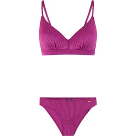 protest-bikini-kyla-wire