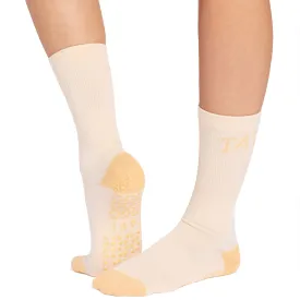 tavi-jess-pilates-grip-socks