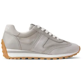 lauren-sneaker-dani