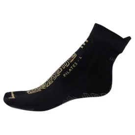r-evenge-pilates-classic-socks