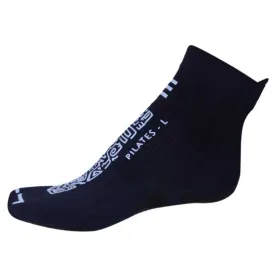 r-evenge-pilates-classic-socks