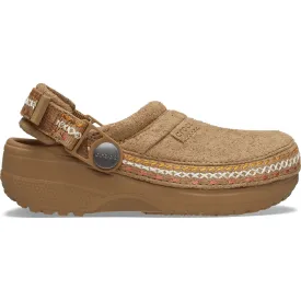 crocs-classic-crafted-vegan-suede-stitch-traskor