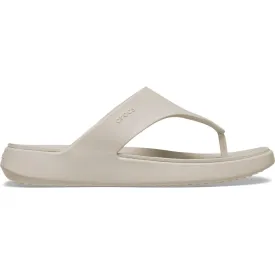 crocs-getaway-triangle-flip-flops