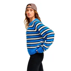 roxy-pull-one-in-school